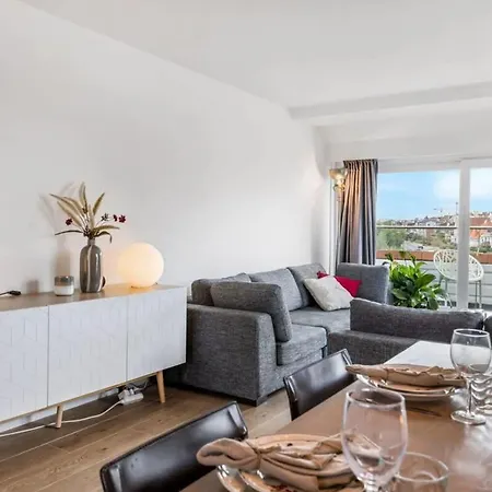 アパート Huswell - Spacious Duplex In The Center Of クノック・ヘイスト