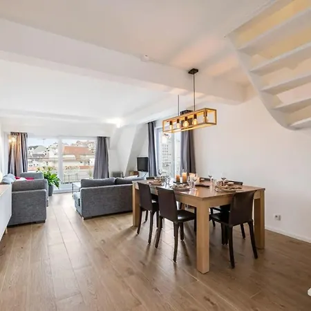アパート Huswell - Spacious Duplex In The Center Of