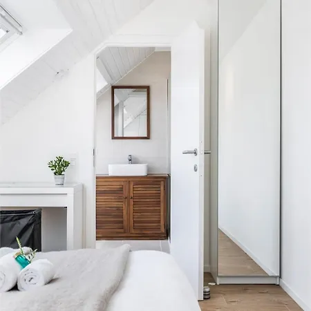 Huswell - Spacious Duplex In The Center Of