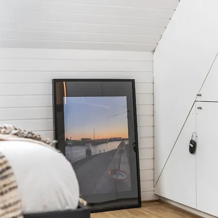 Huswell - Spacious Duplex In The Center Of